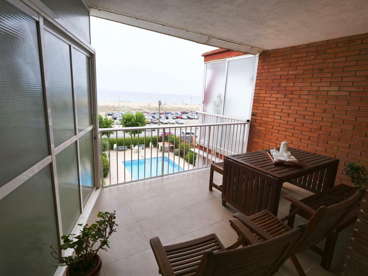 Apartamento Maraka Playa Castelldefels Exterior foto
