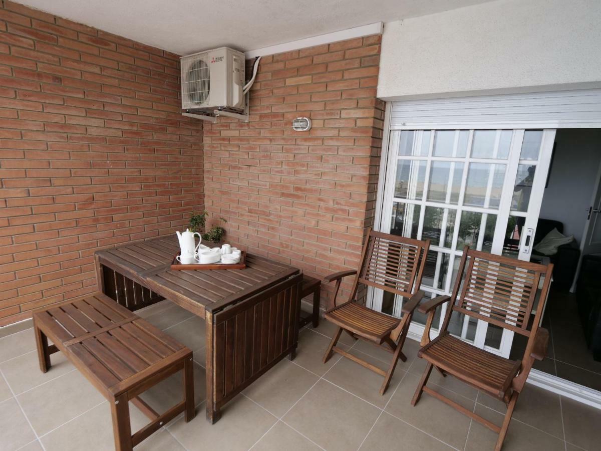 Apartamento Maraka Playa Castelldefels Exterior foto