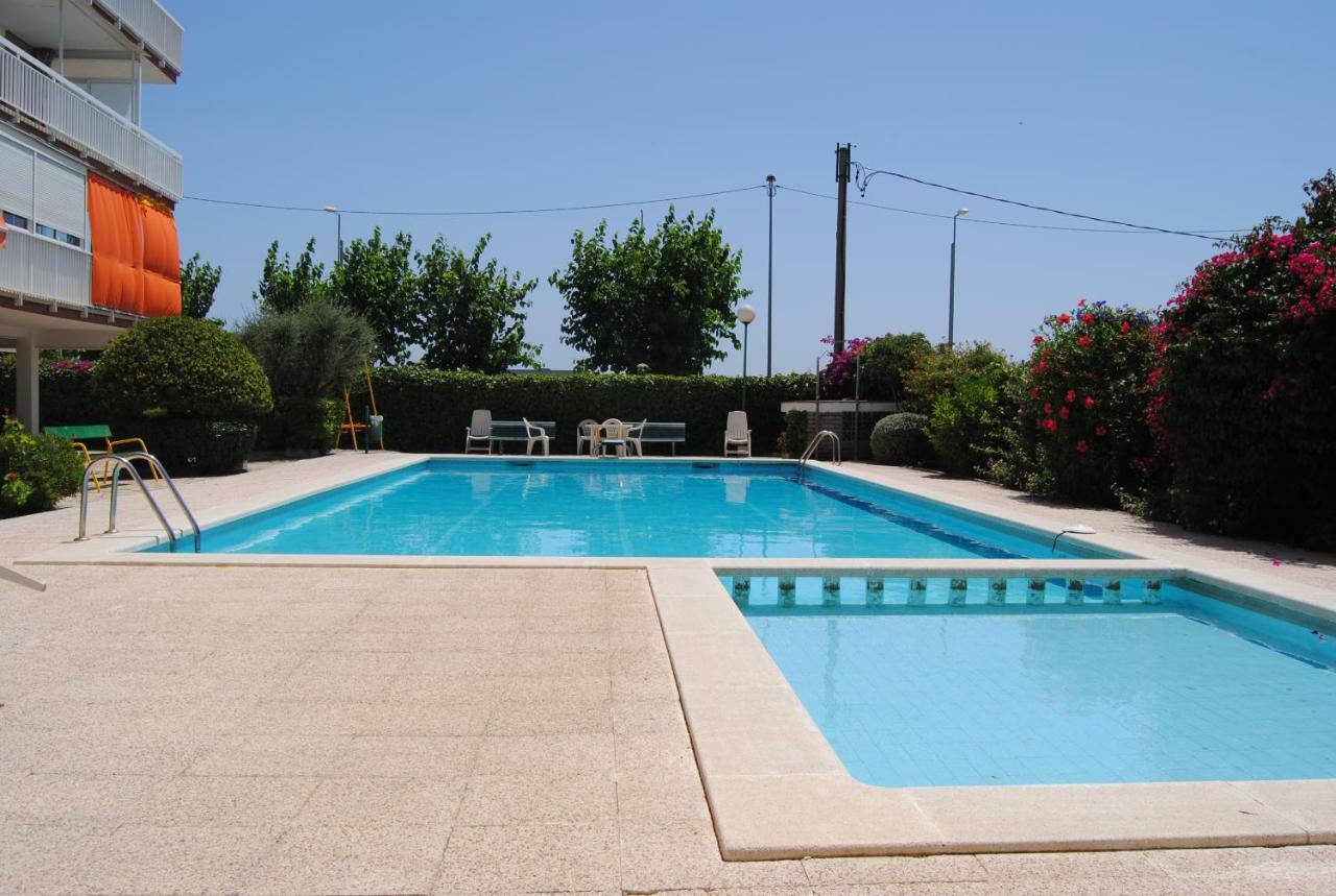 Apartamento Maraka Playa Castelldefels Exterior foto